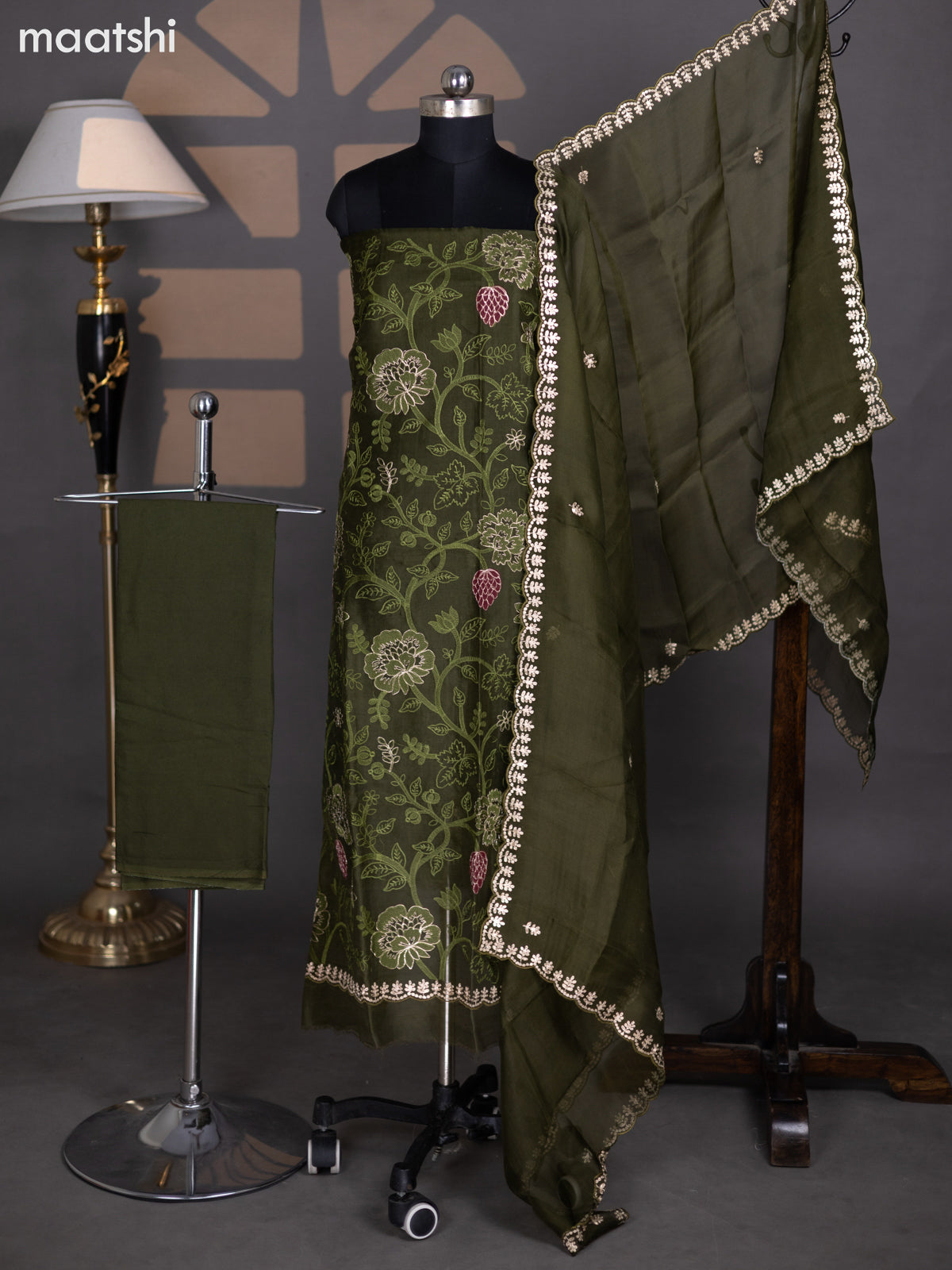 Dark Sap Green Organza Dress Material With Floral Embroidery Work Patt –  Maatshi