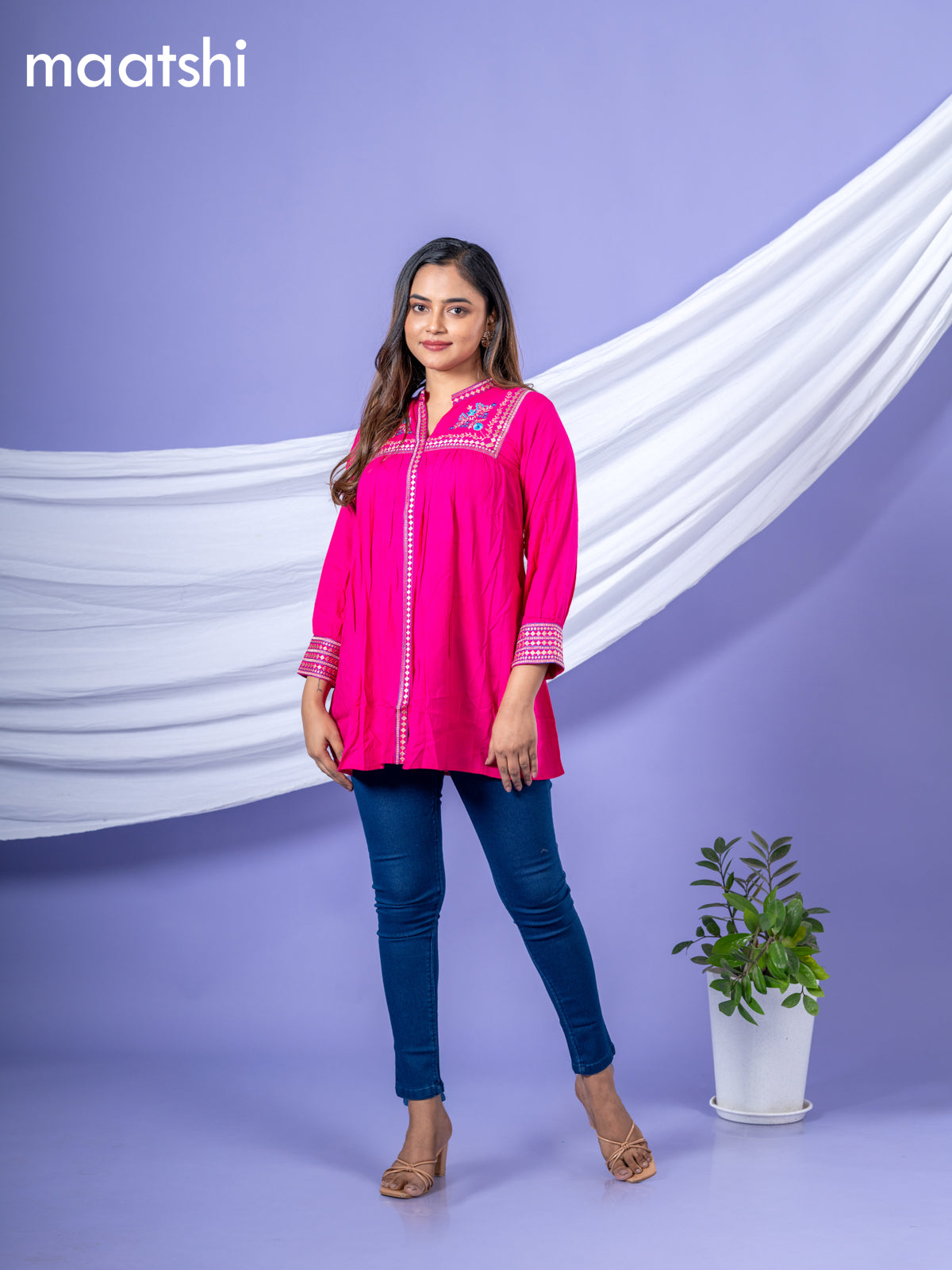 Cotton short kurti pink with plain body & embroidery work collar neck pattern and without pant