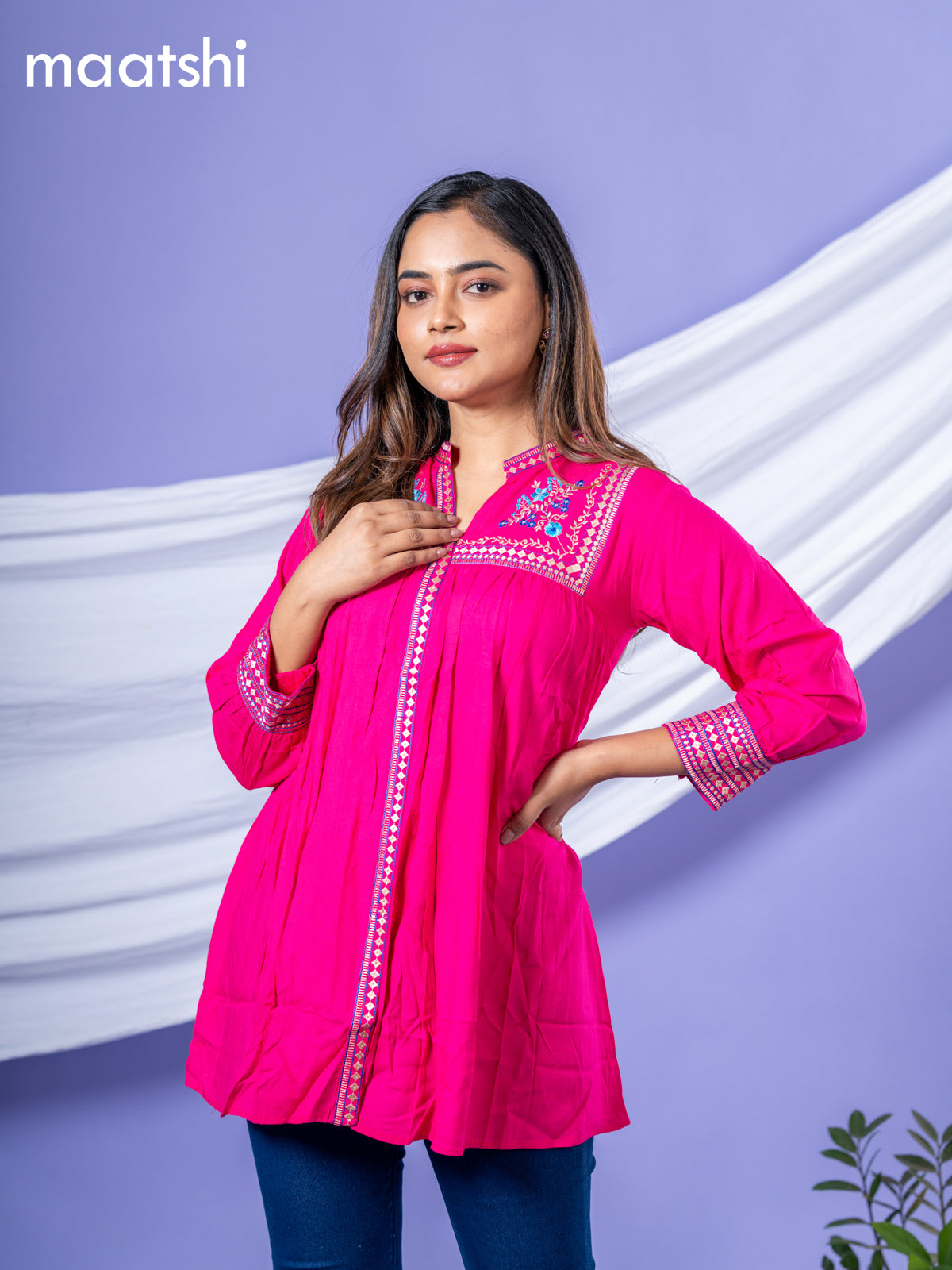 Cotton short kurti pink with plain body & embroidery work collar neck pattern and without pant