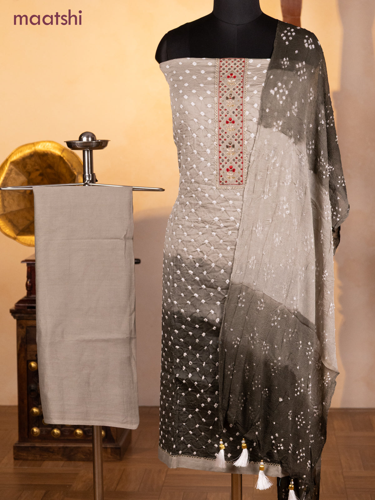 Bandhani dress materials pastel grey with bandhani prints