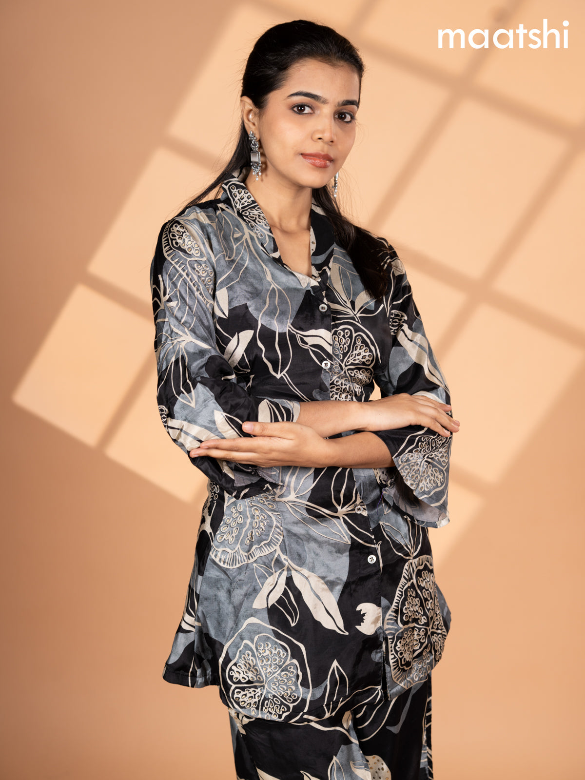 Crepe co-ord set black and grey cream with allover floral prints & collar neck pattern and straight cut pant