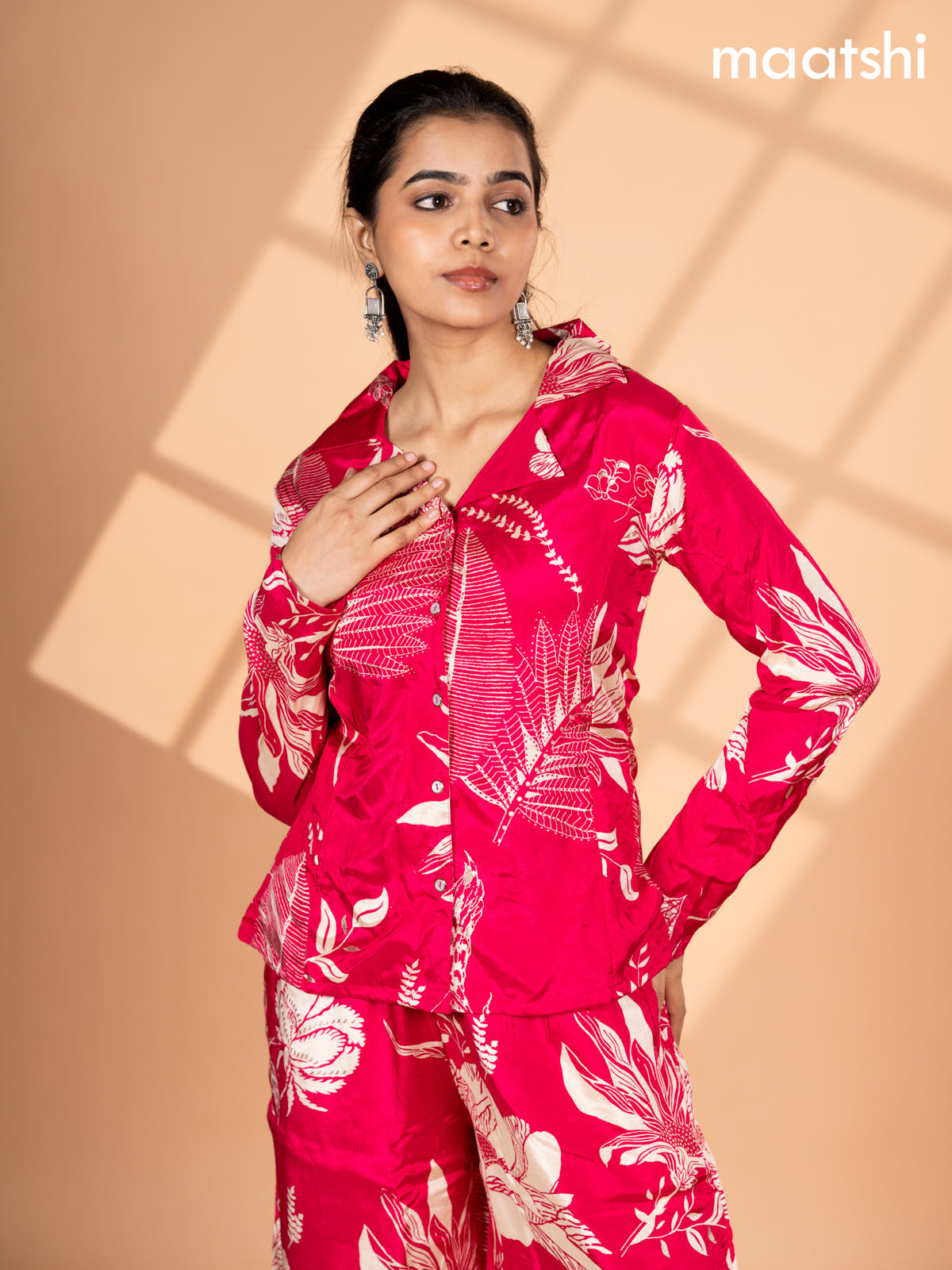 Crepe co-ord set pink and cream with allover floral prints & collar neck pattern and straight cut pant