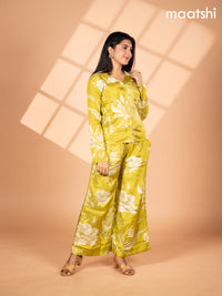 Crepe co-ord set lime green and cream with allover floral prints & collar neck pattern and straight cut pant