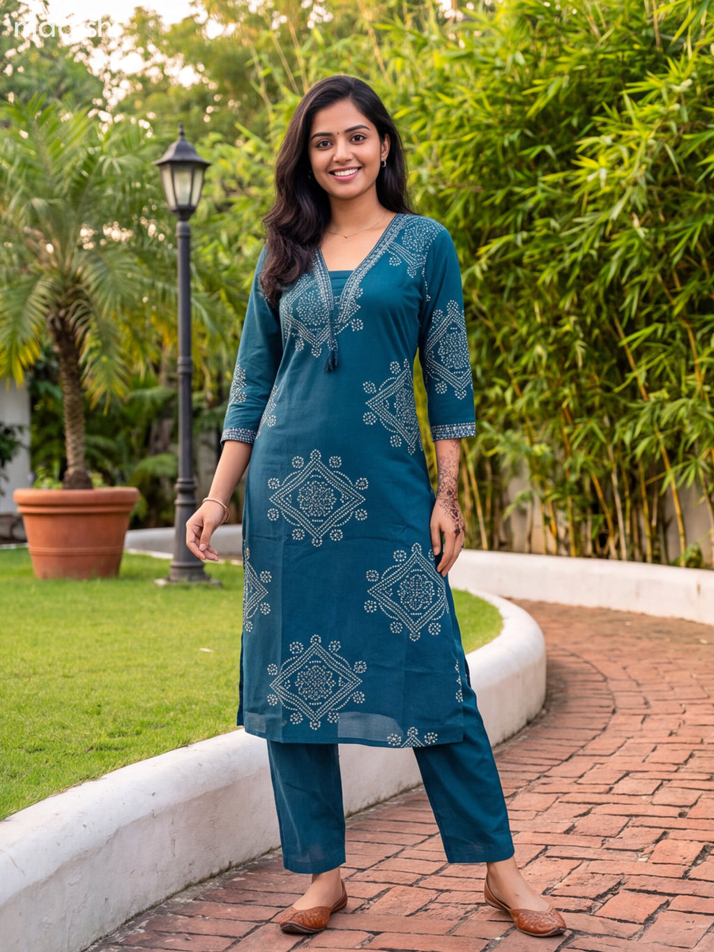 Peacock Green Cotton Bandhini Printed & Simple Embroidery Work Straight Suit