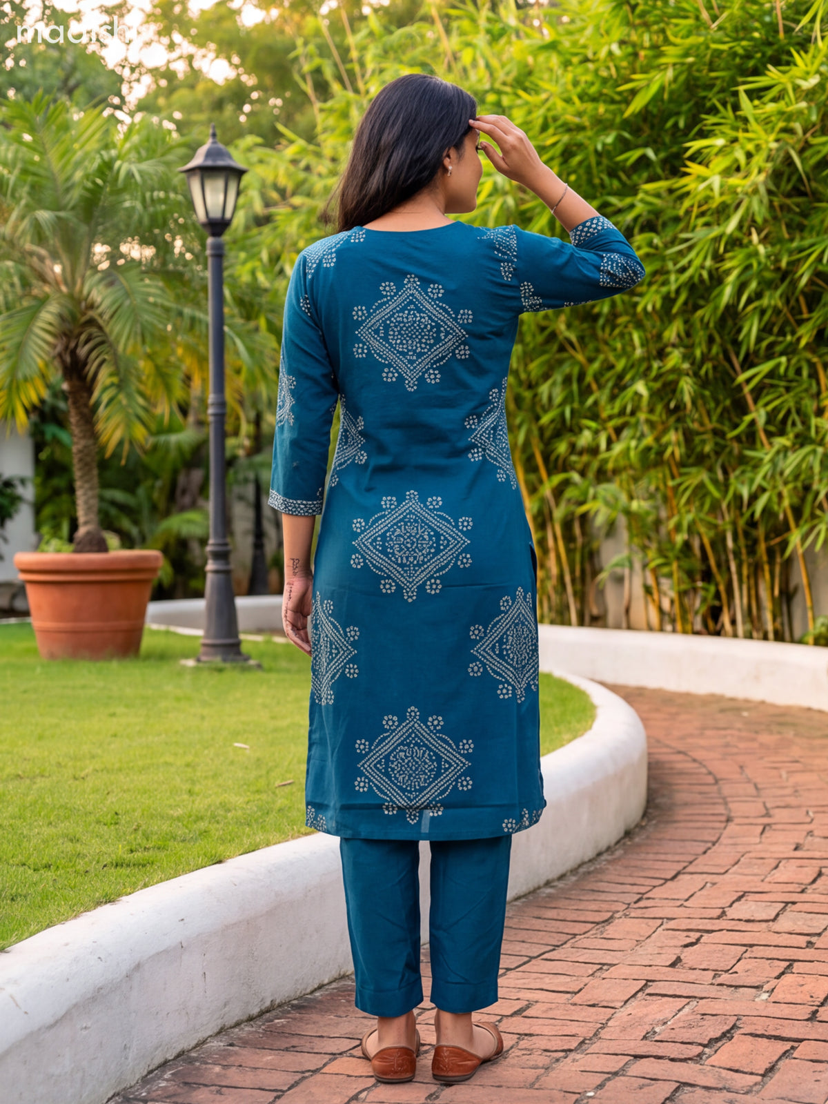 Peacock Green Cotton Bandhini Printed & Simple Embroidery Work Straight Suit