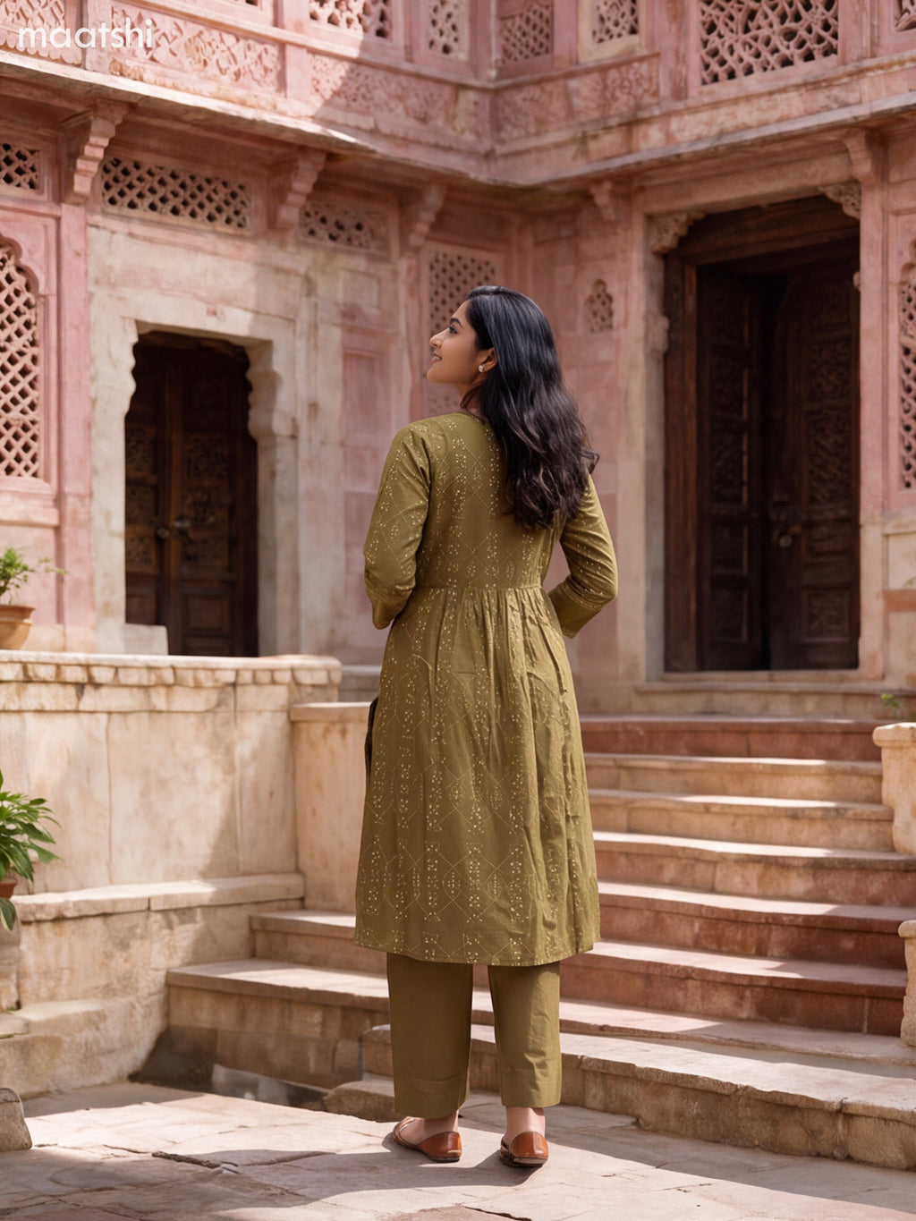 Mehendi Greeen Cotton Printed Straight Suit