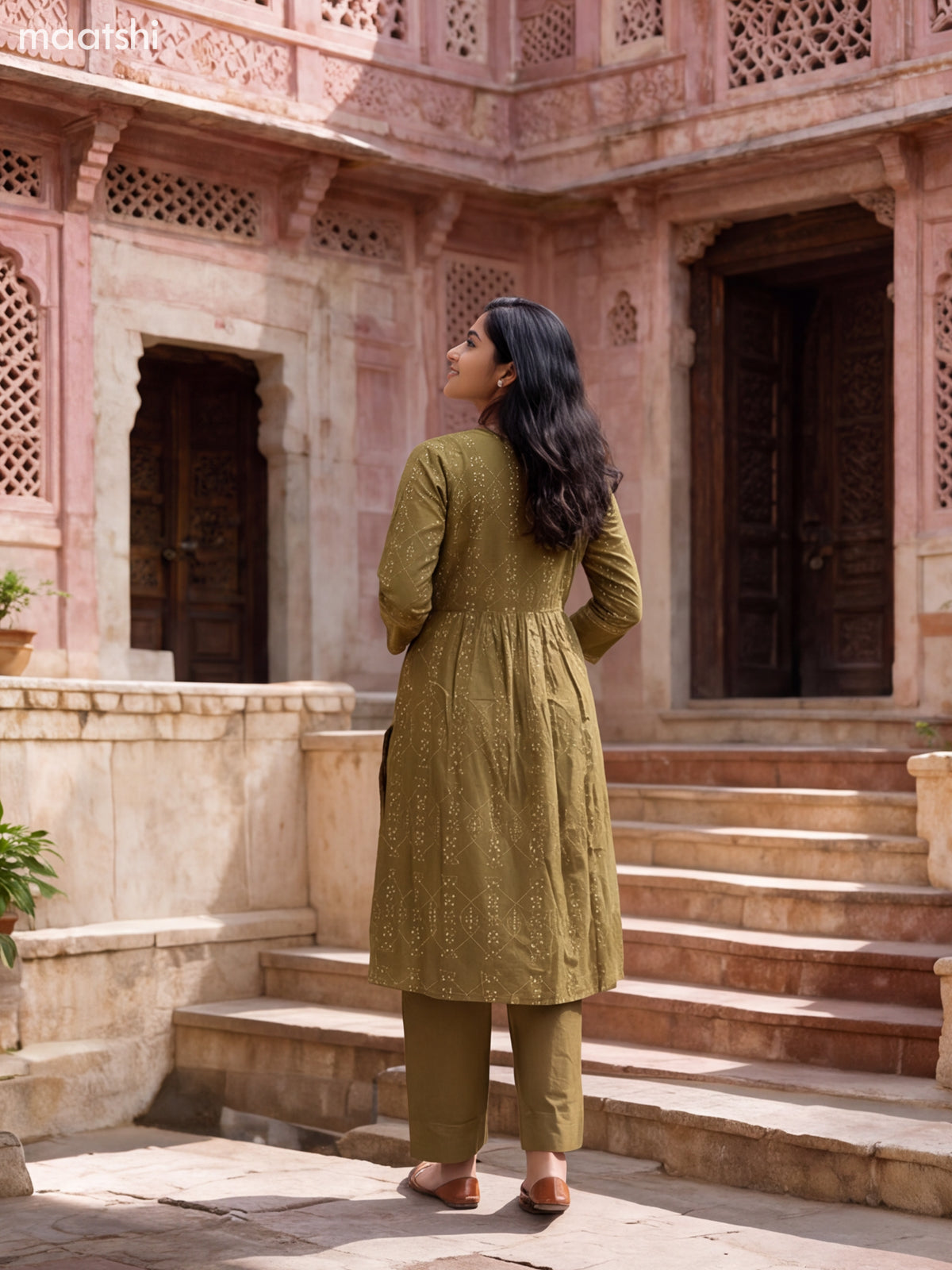 Mehendi Greeen Cotton Printed Straight Suit