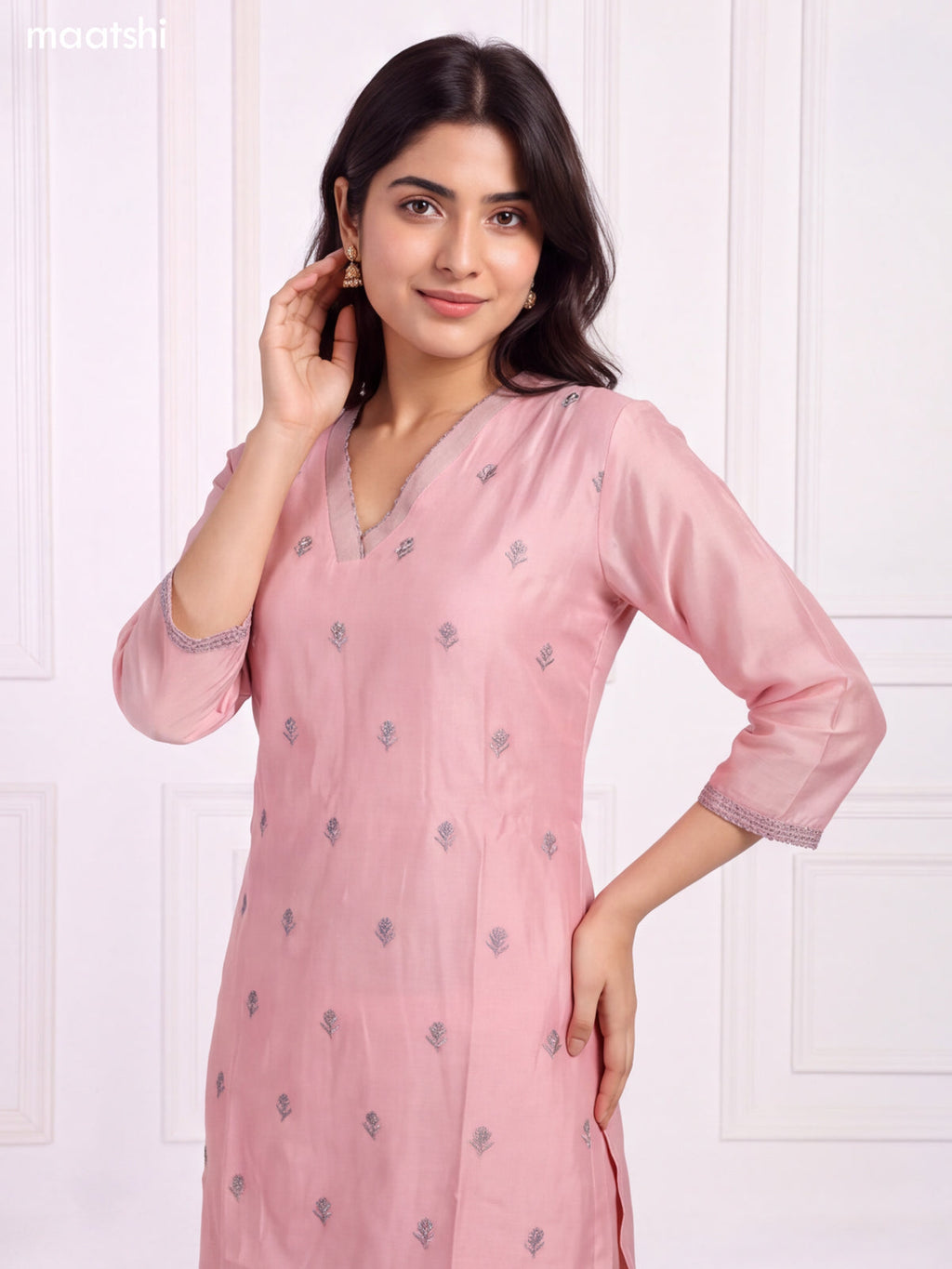 Baby Pink Chanderi Floral Embroidery Work V-Neckline Straight Suit