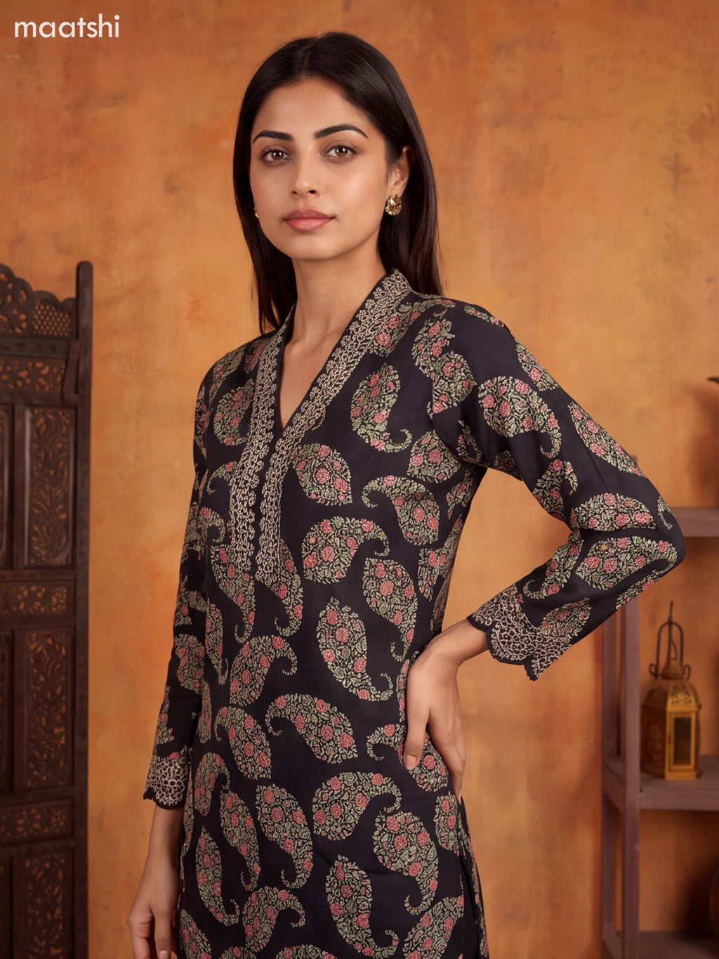 Black Cotton Floral Printed & Embroidery Work Staright Suit