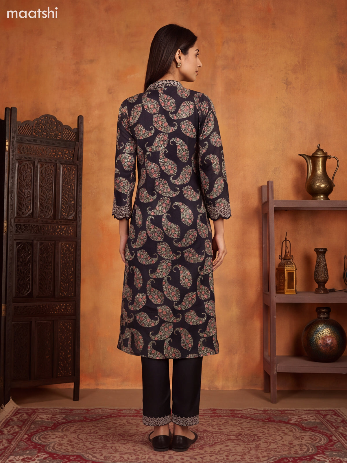 Black Cotton Floral Printed & Embroidery Work Staright Suit