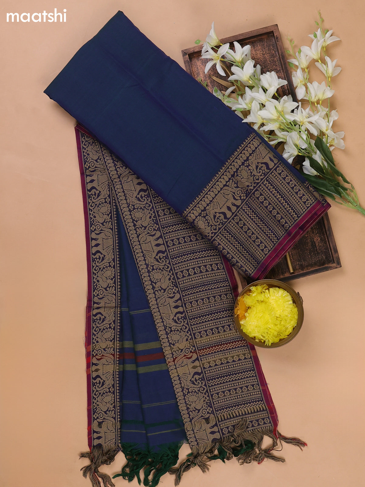 Dual Shade Of Blue and Magenta Pink Narayanpet Cotton Dress Materials With A Plain Body and Thread Woven Border