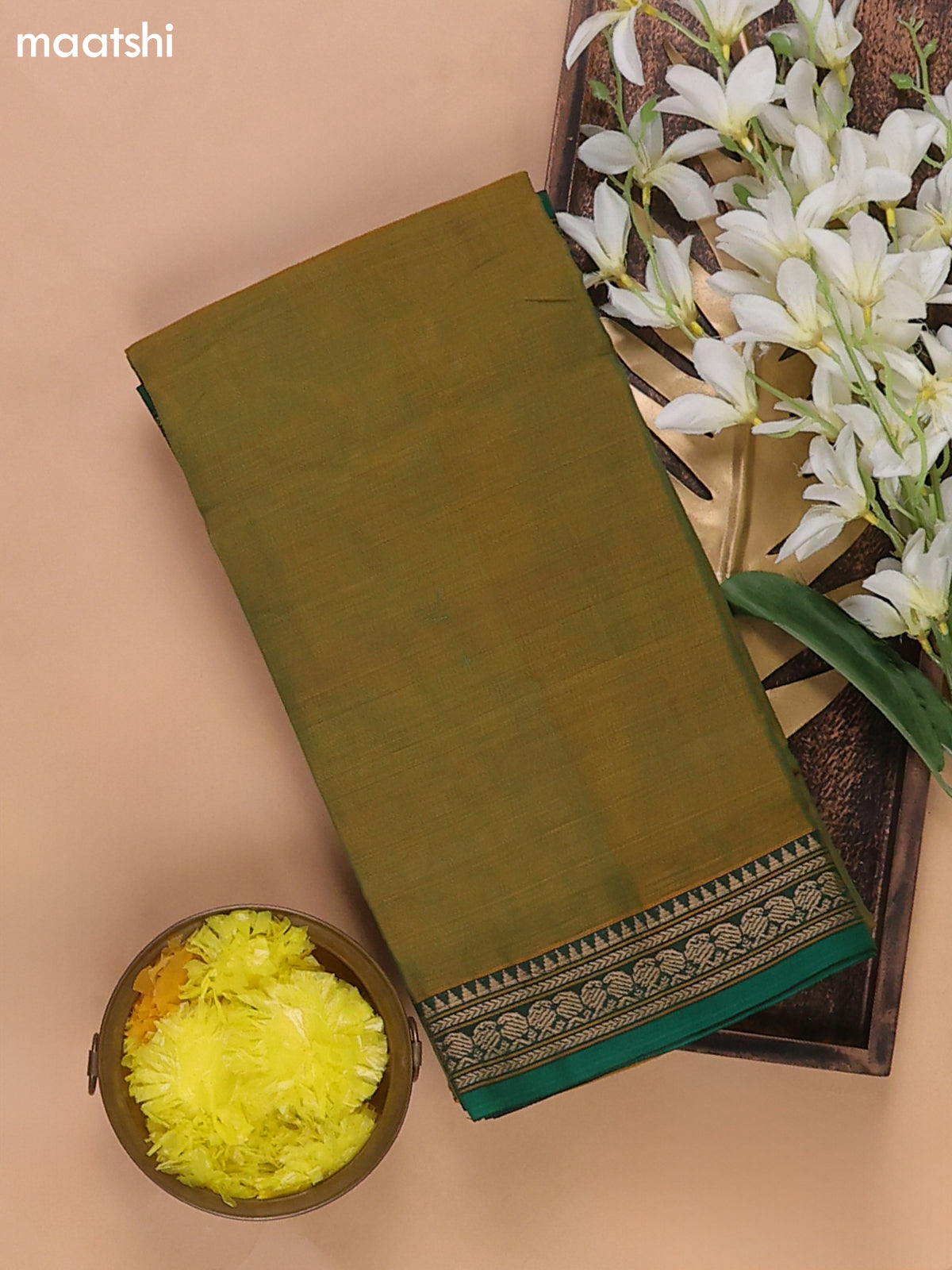 Dual Shade Of Mehndi Green and Green Narayanpet Cotton Dress Materials With A Plain Body and Thread Woven Border
