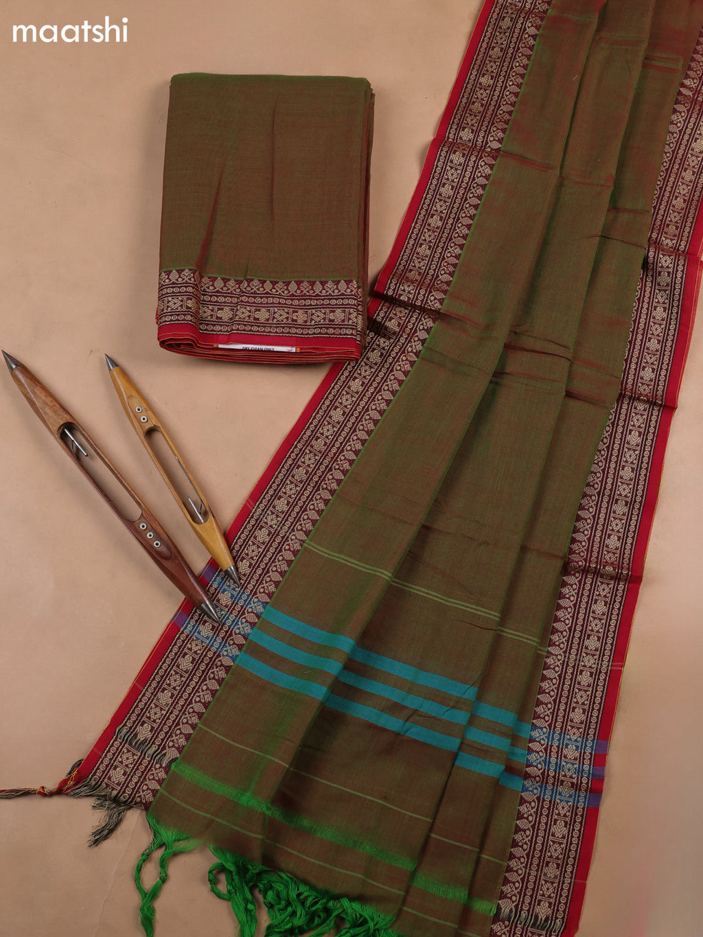 Dual Shade Of Greenish-Orange and Red Narayanpet Cotton Dress Materials With A Plain Body and Thread-Woven Border