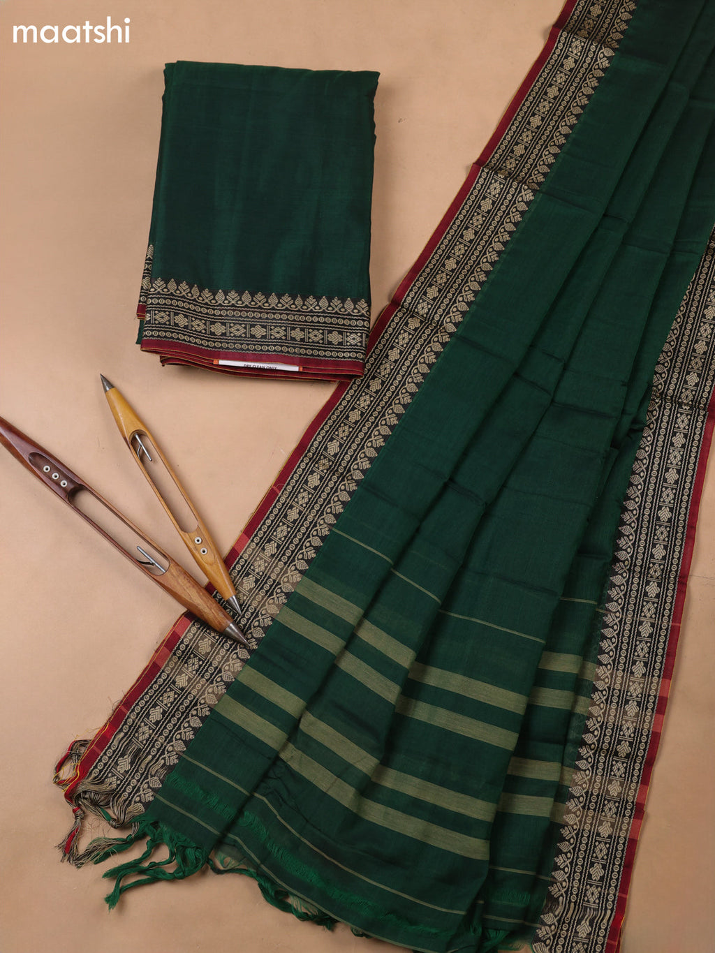 Green Narayanpet Cotton Dress Materials With A Plain Body and Thread-Woven Border