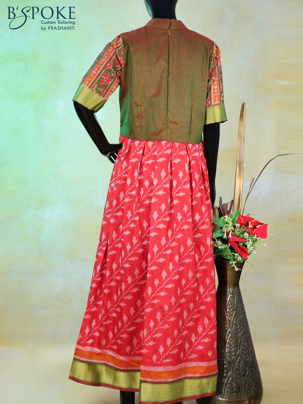 Semi tussar anarkali kurti dual shade of green and maroon with allover ikat weaves & collar neck pattern and back open & zip type