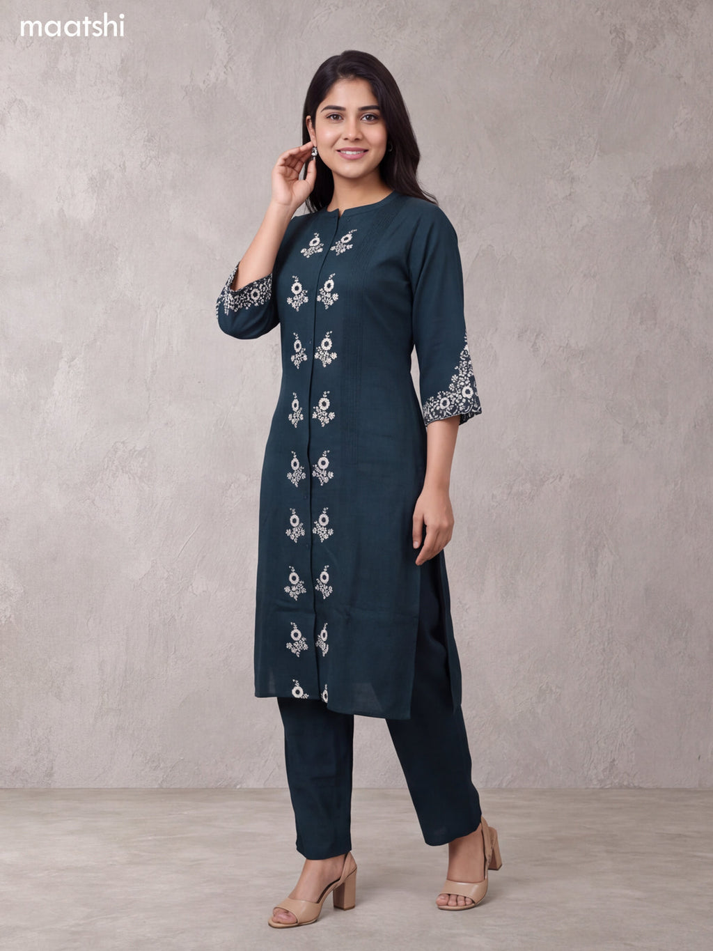 Green and Off White Cotton Floral Embroidery Work Kurti Set