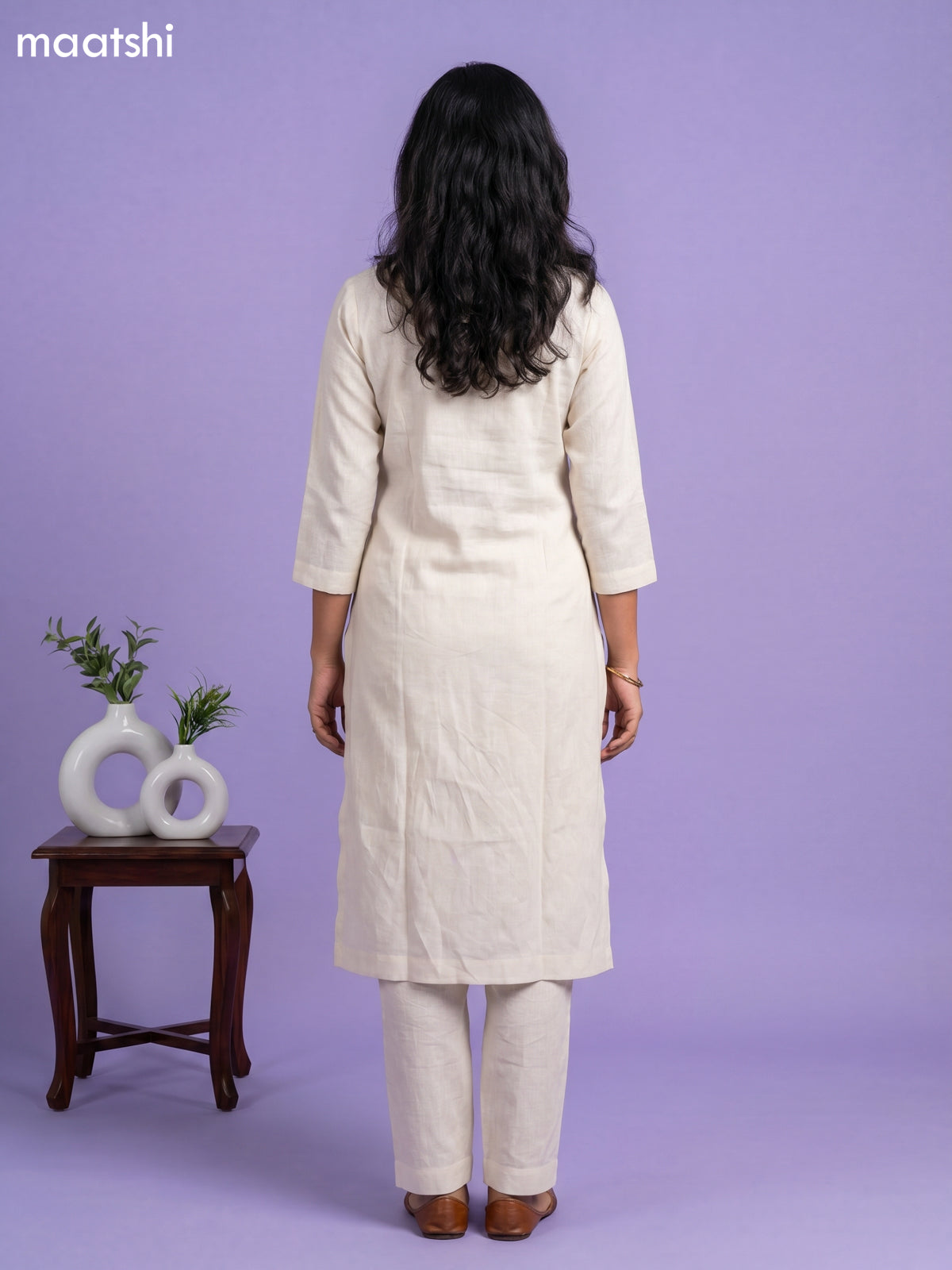 Off White Linen Cotton Floral Embroidery Work Kurti & Bottom Set
