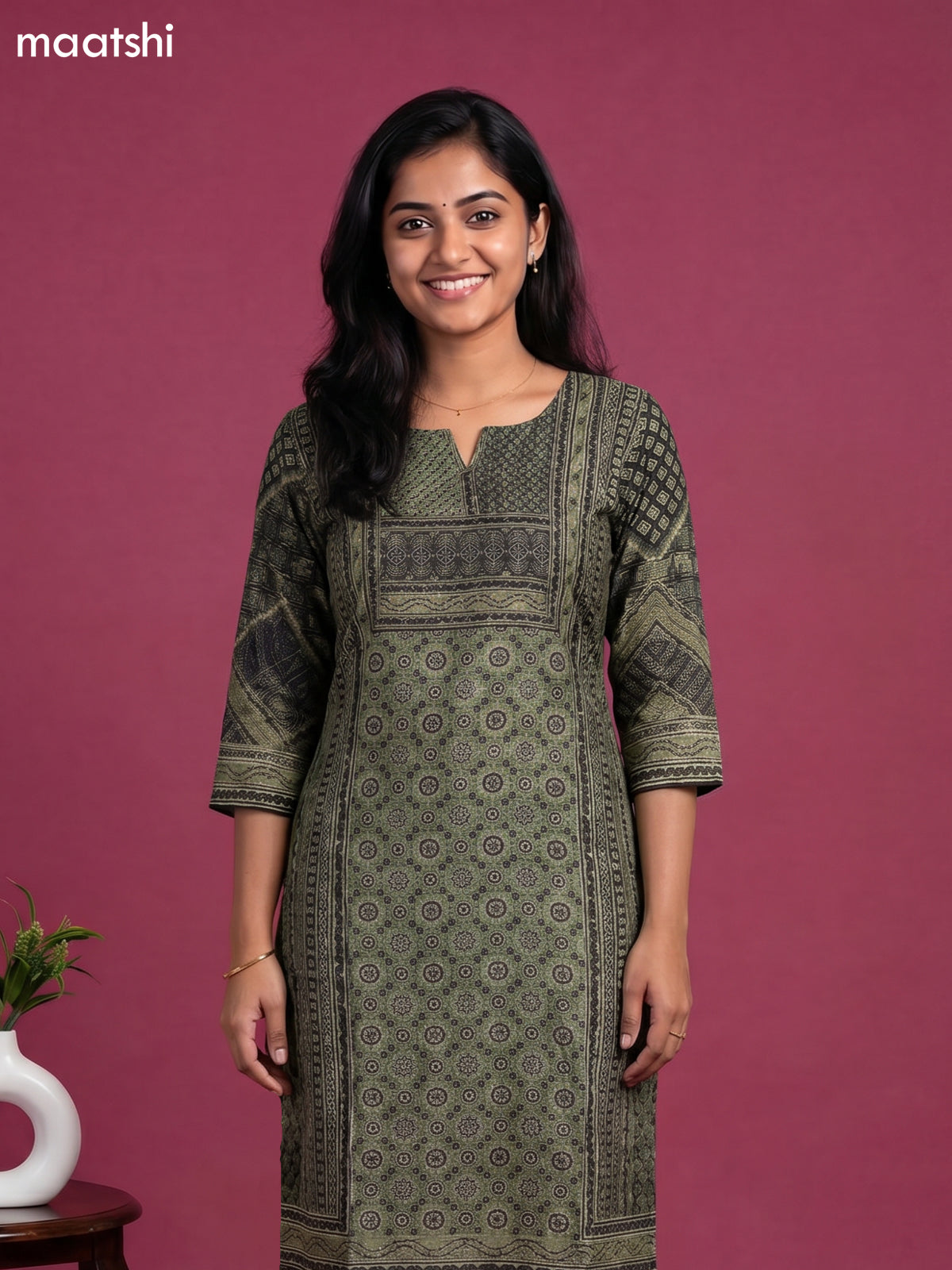 Mehandi Green and Black Muslin Printed Staight Kurti