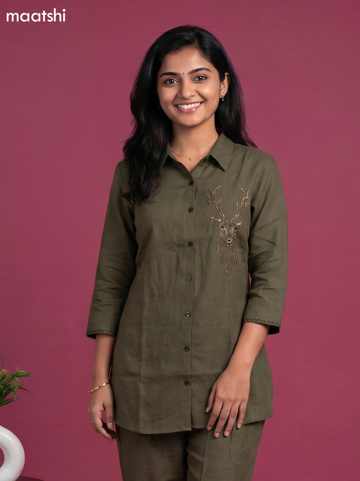 Sap Green Linen Cotton Embroidery Work Short Co-Ord Set