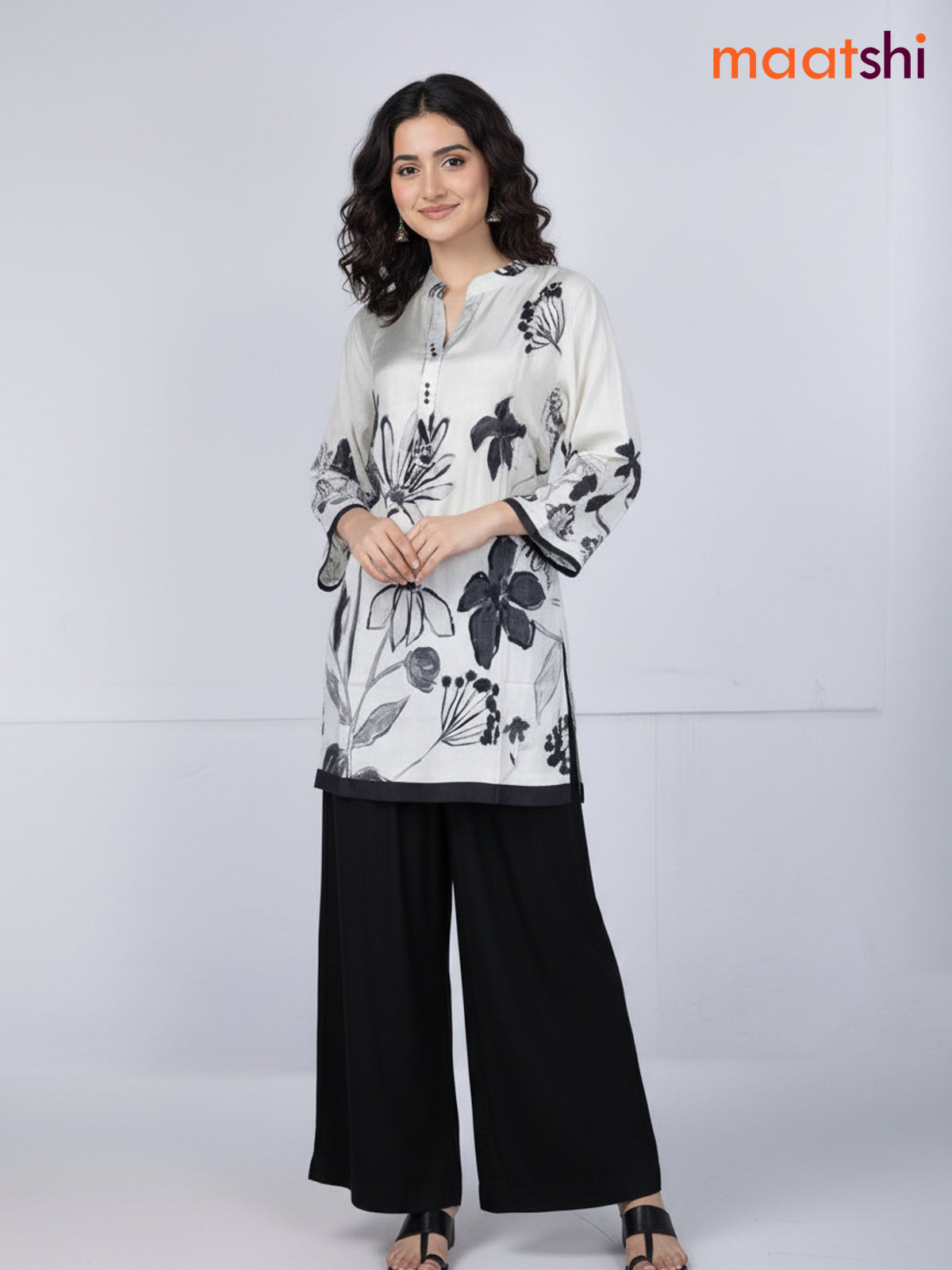 Pastel Grey and Black Muslin Floral Printed Kurti Set