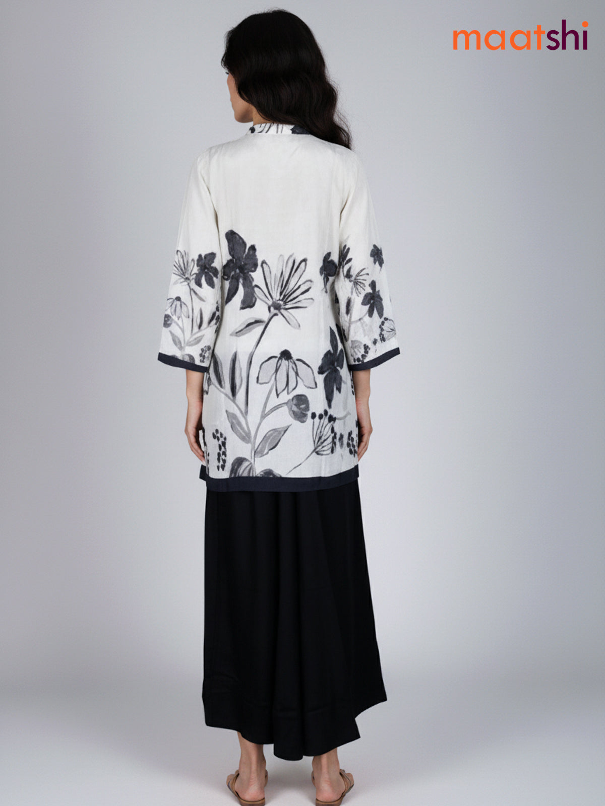 Pastel Grey and Black Muslin Floral Printed Kurti Set