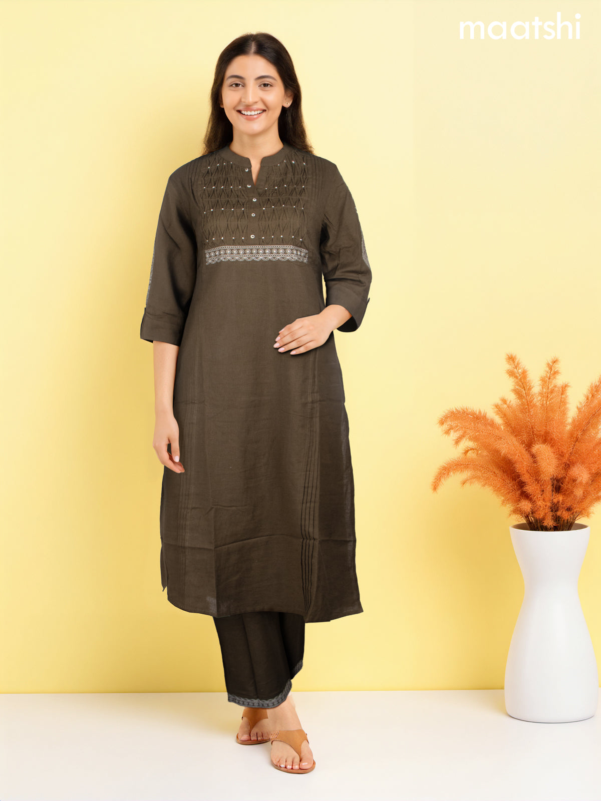 Cotton kurti set sap green with pintuck design & embroidery work neck pattern and straight cut pant