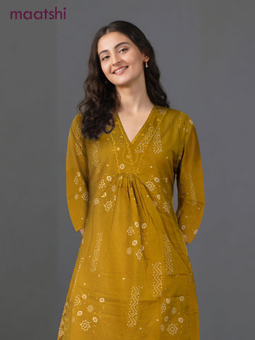 Cotton co-ord set mustard yellow with prints & embroidery mirror work v neck pattern and palazzo pant