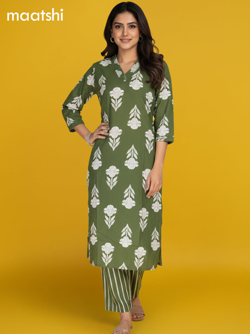Green Cotton Printed Straight Suit