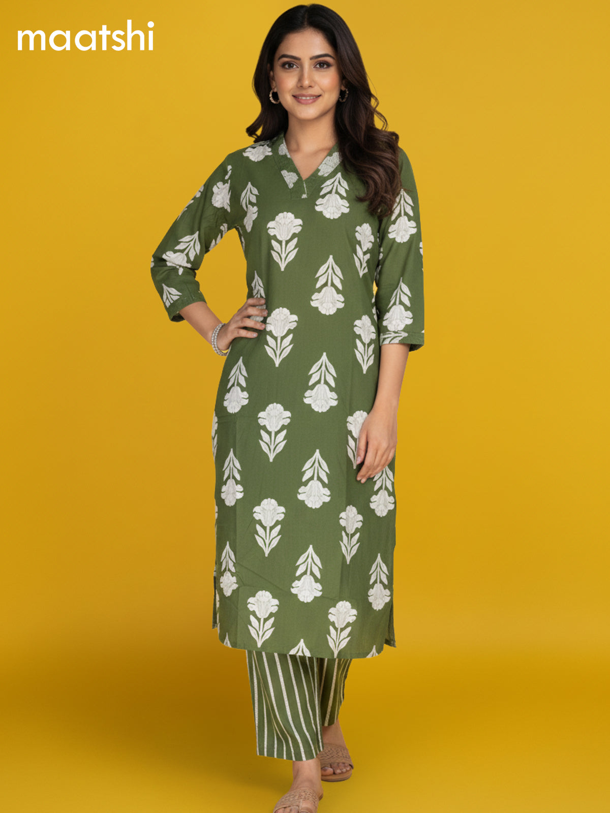 Green Cotton Printed Straight Suit