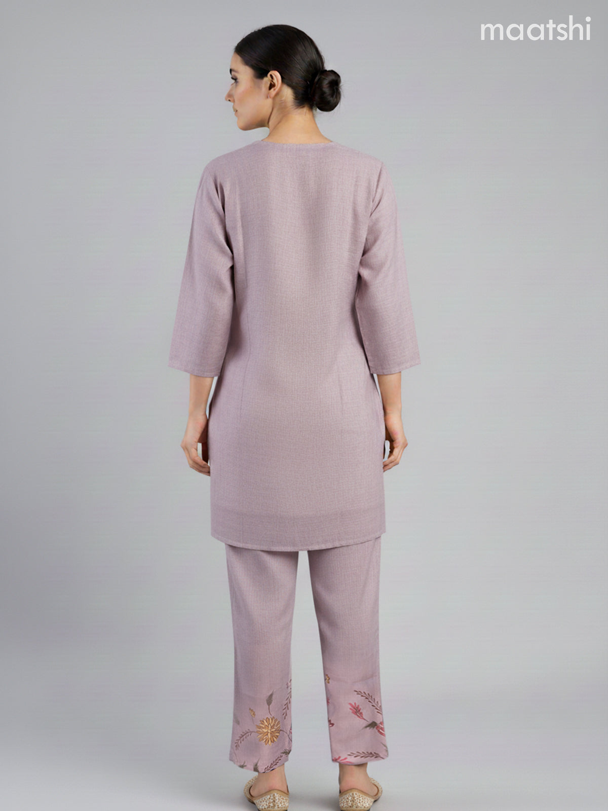 Short co-ord set grey shade with floral kantha stich work and straight cut pant