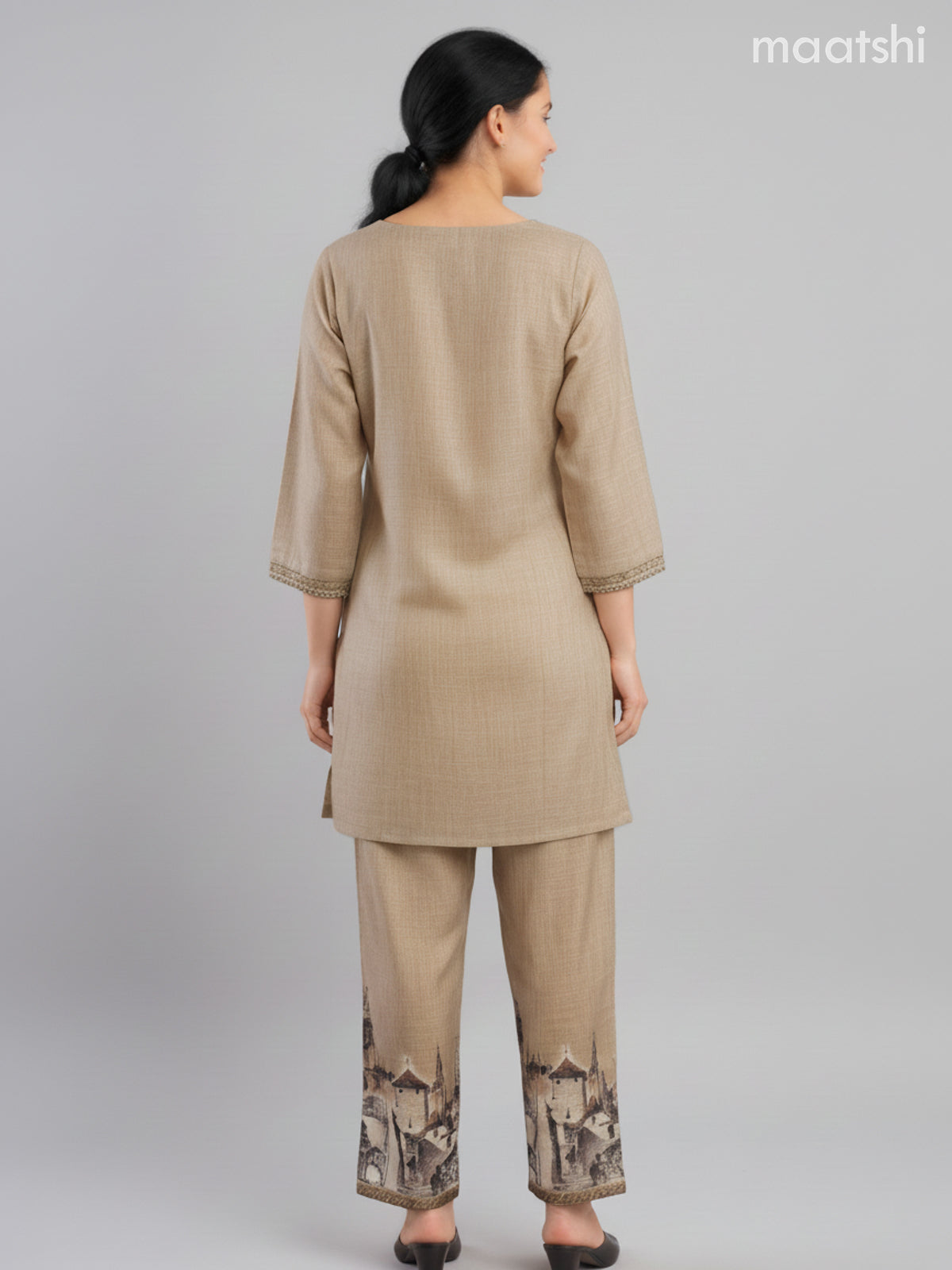 Short co-ord set mehendi green with prints & kantha stich work and straight cut pant