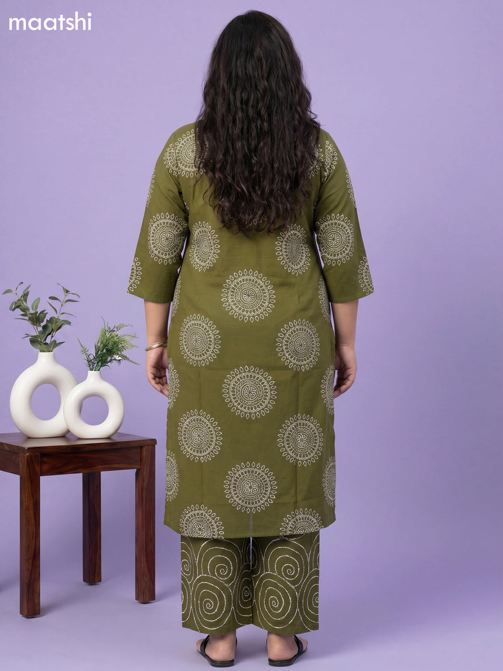 Mehendi Green Cotton Bandhini Printed Straight Suit