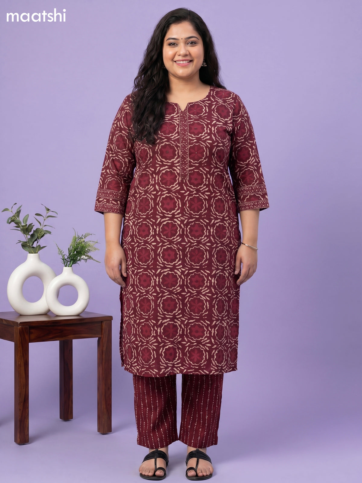 Maroon and Beige Cotton Batik Printed Straight Suit