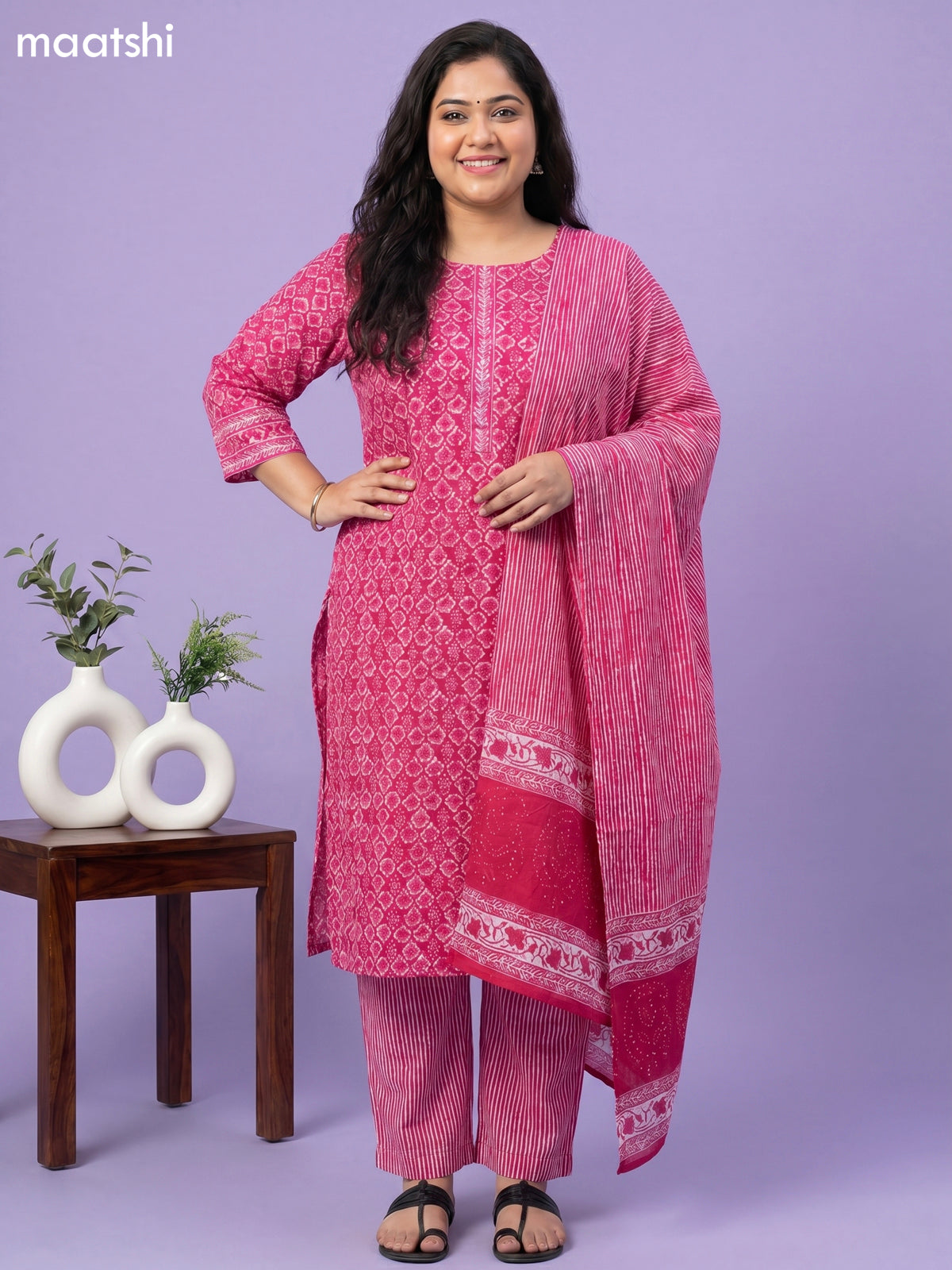 Pink and Off White Cotton Batik Printed Straight Suit