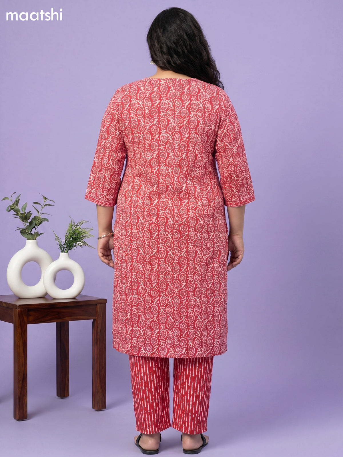 Red and Off White Cotton Batik Printed Straight Suit