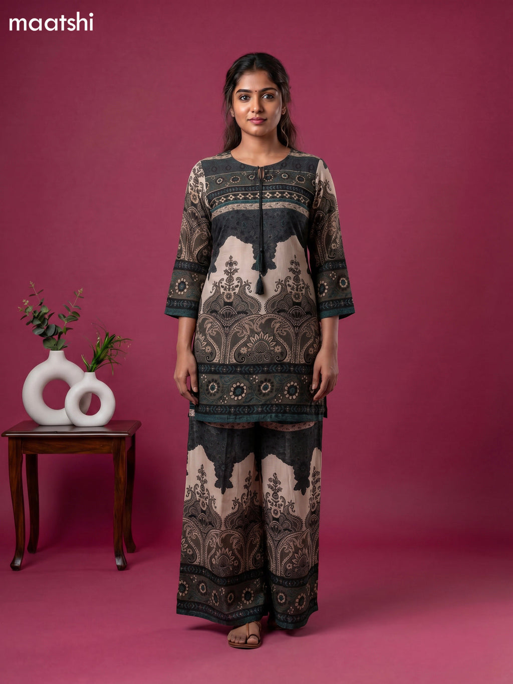 Dark Green and Beige Cotton Printed Short Co-Ord Set