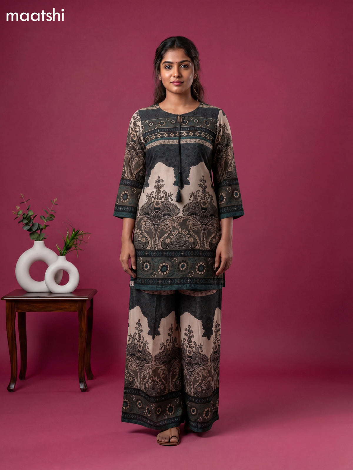 Dark Green and Beige Cotton Printed Short Co-Ord Set
