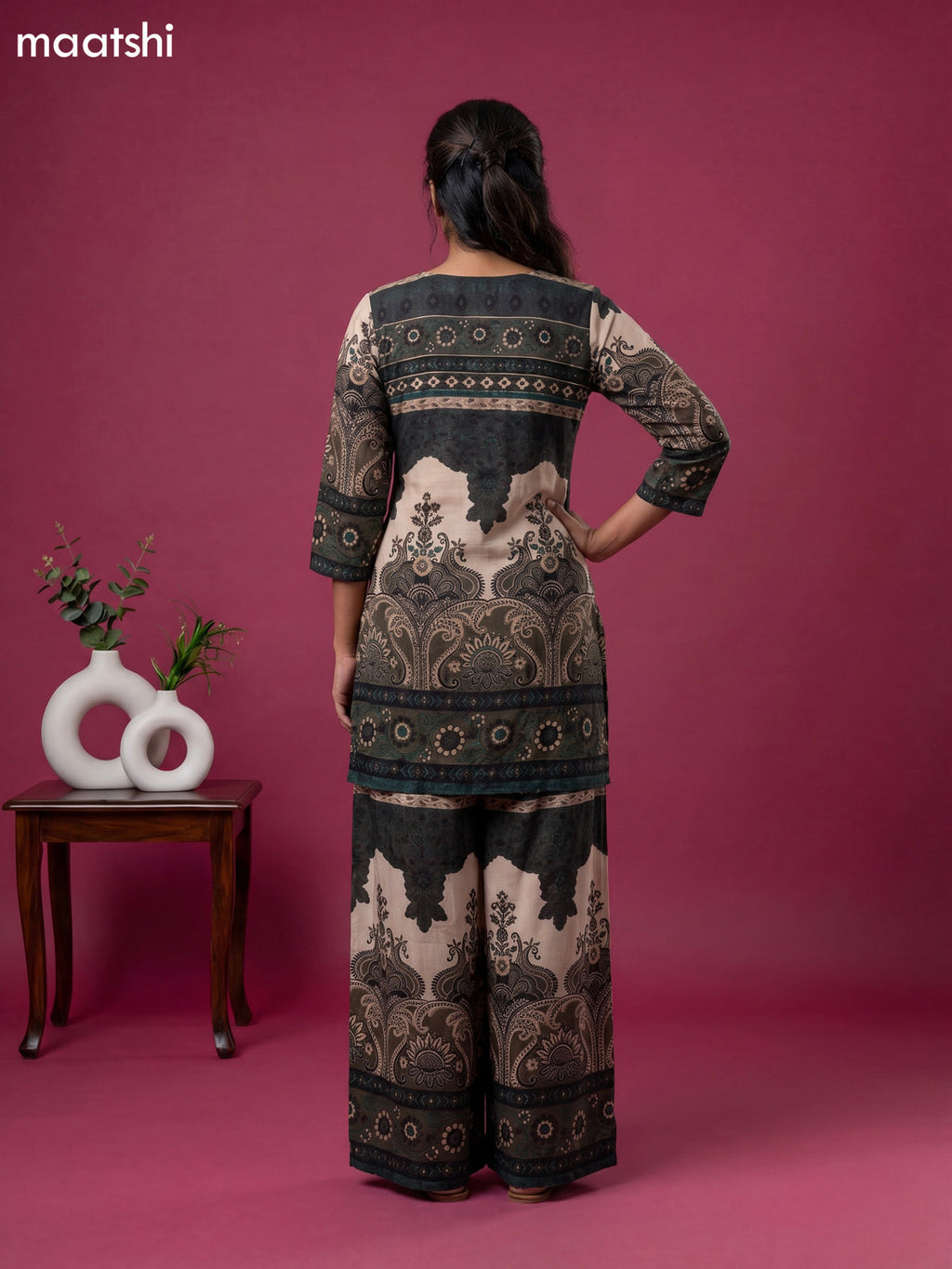 Dark Green and Beige Cotton Printed Short Co-Ord Set