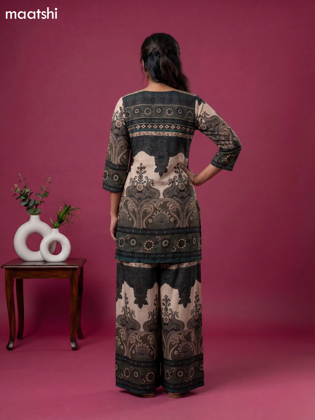 Dark Green and Beige Cotton Printed Short Co-Ord Set
