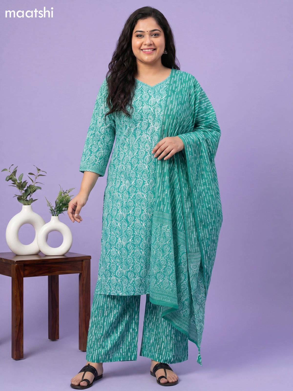 Teal Green and Off White Cotton Batik Printed Straight Suit