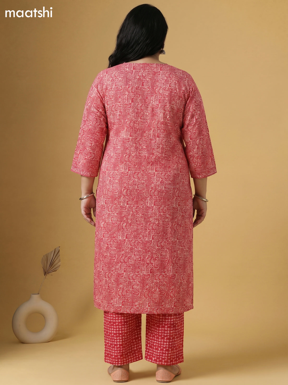 Red Shade and Off White Cotton Batik Printed Straight Suit
