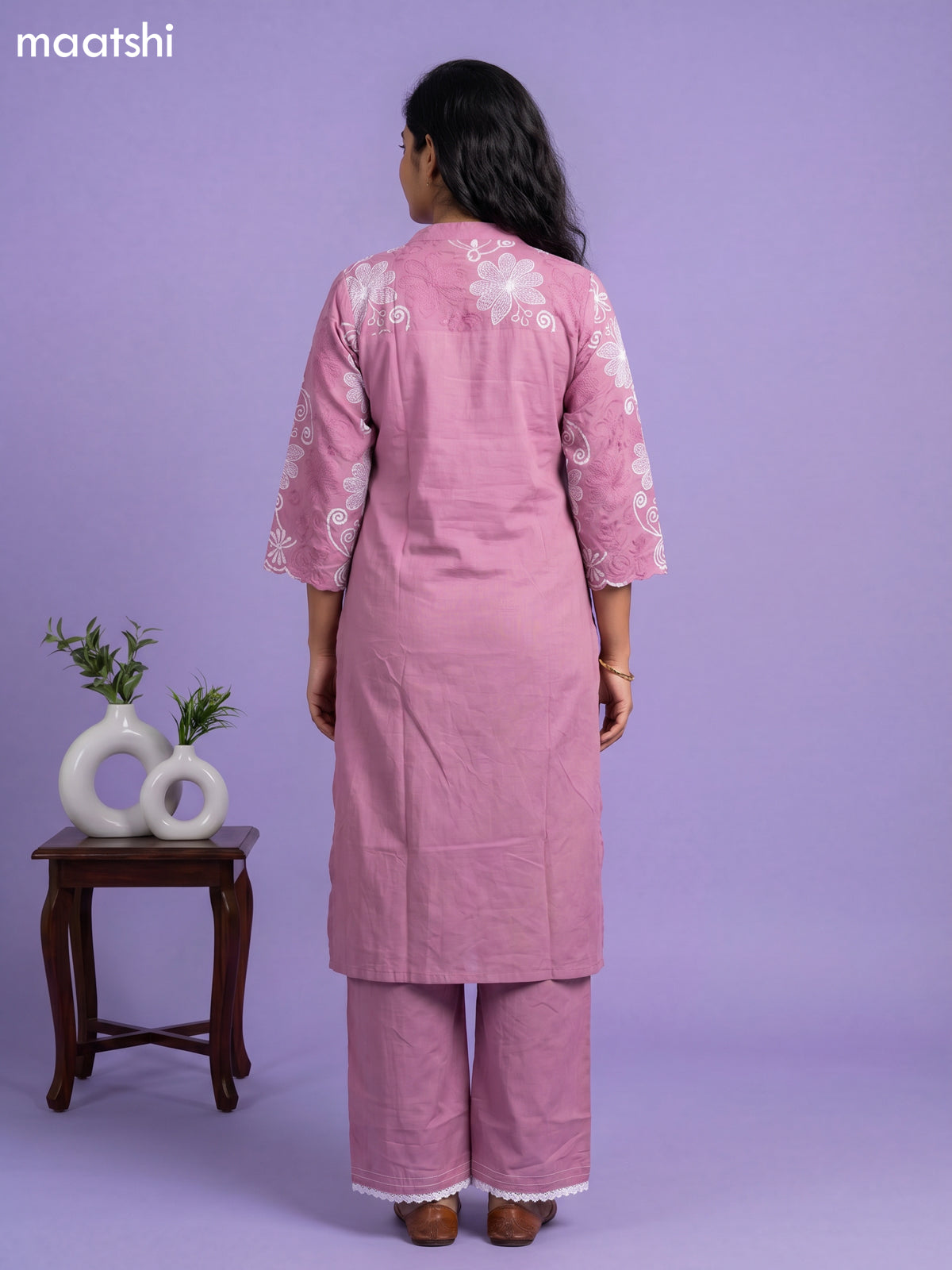 Mauve Pink Cotton Embroidery & Hakoba Work Kuti Set