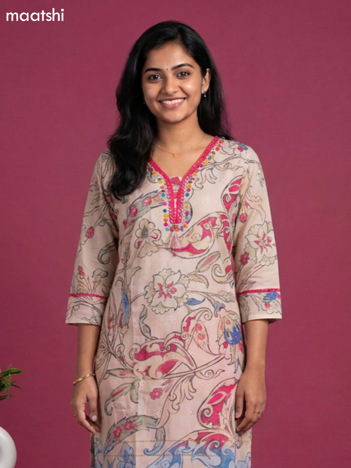 Cream and Pink Cotton Kalamkari Printed Straight Suit