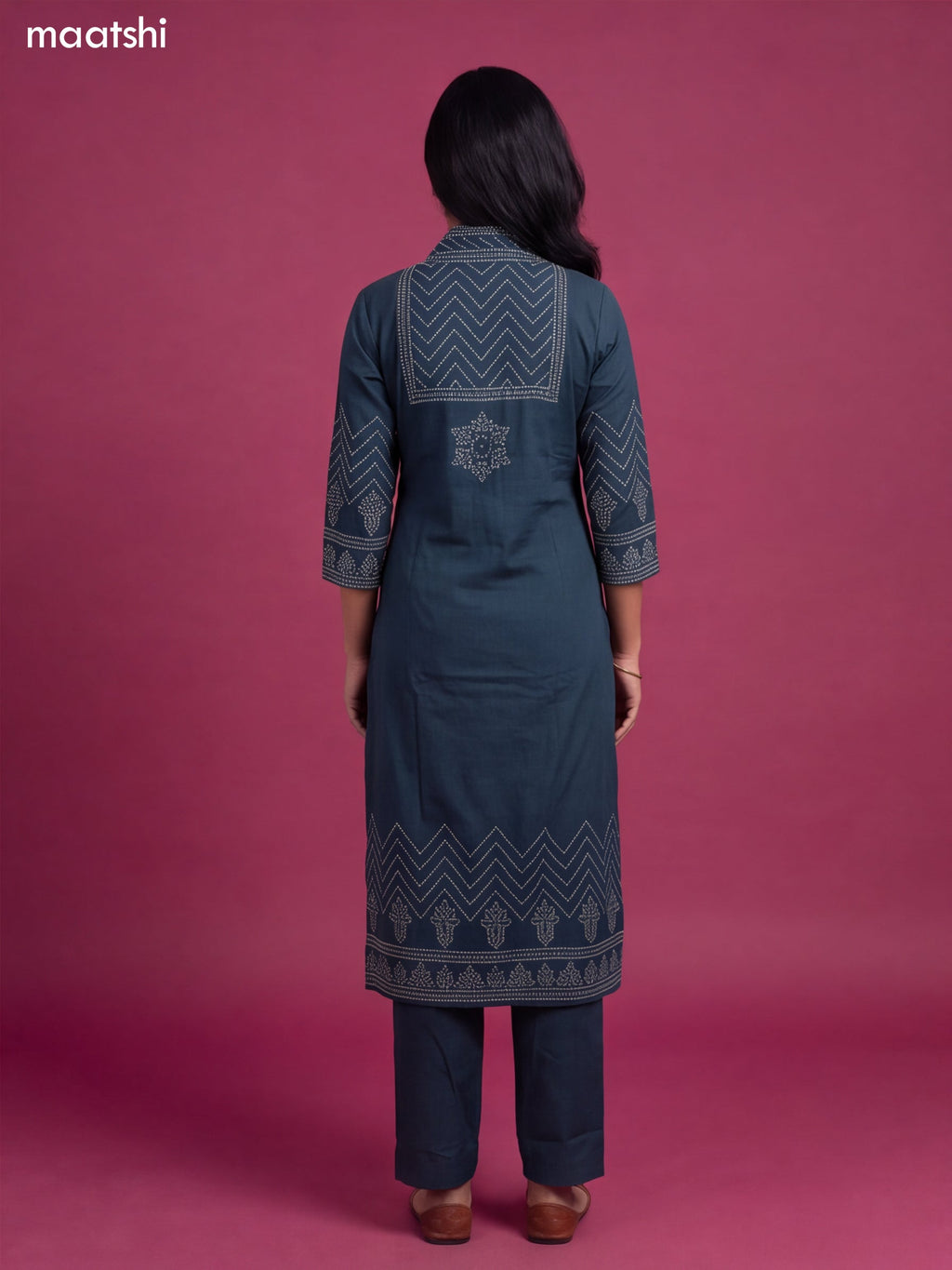 Peacock Green Cotton Bandhani Printed & Simple Embroidery Work Straight Suit