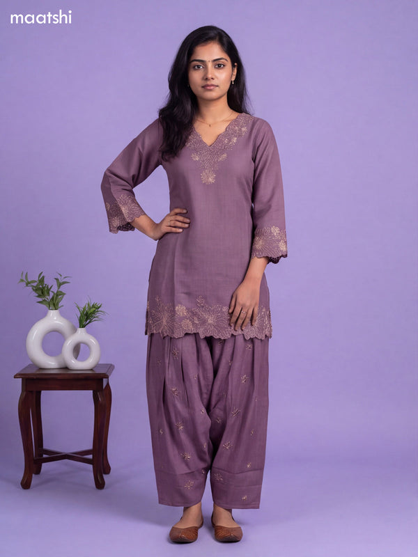 Lavender Linen Cotton Embroidery Work Neck Pattern Co-Ord Set
