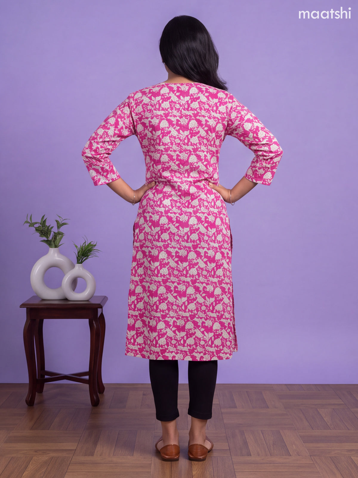 Pink Cotton Printed & Embroidery Workm Straight Kurti