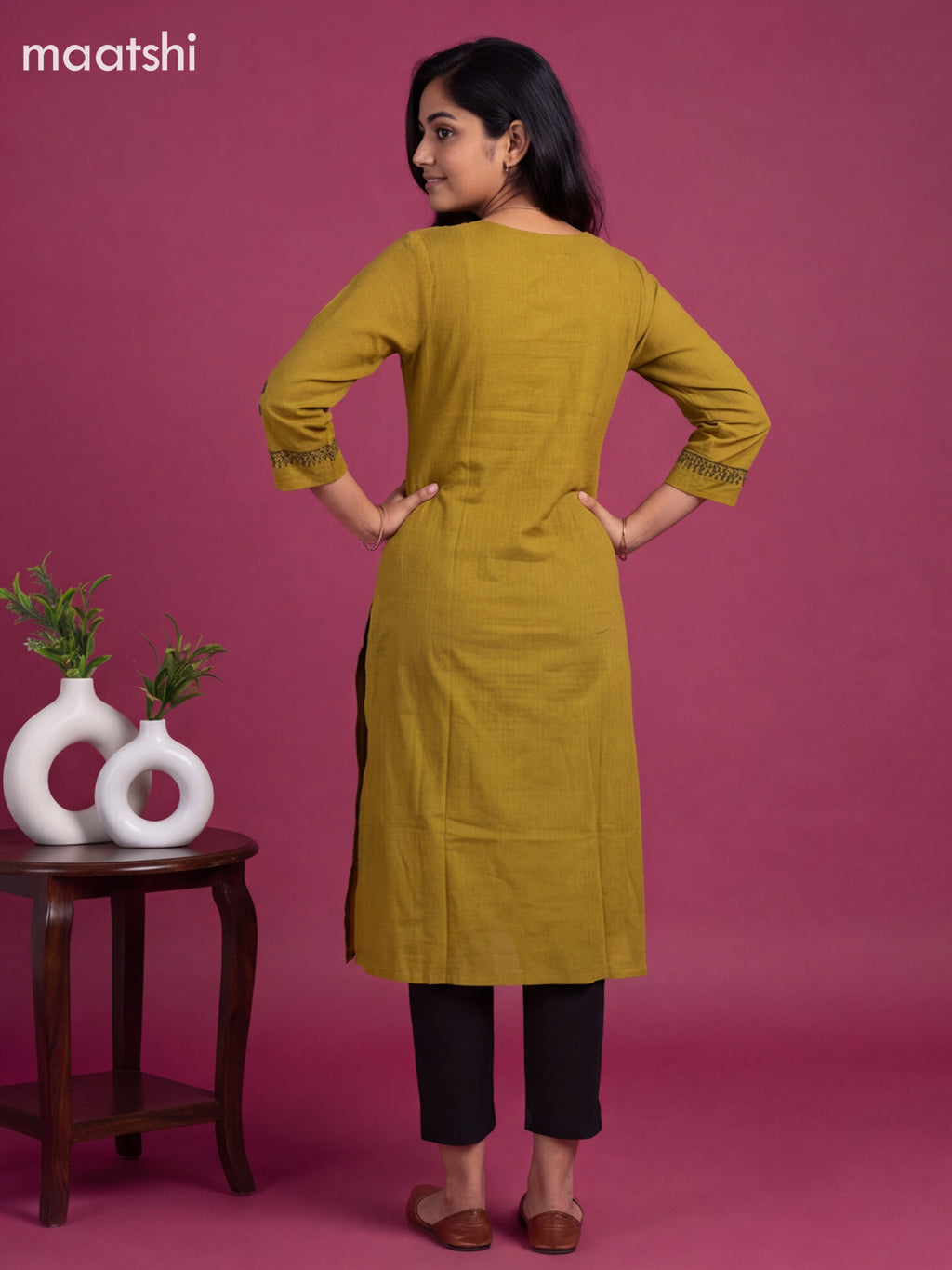 Mehandi Green Cotton Embroidery Work Straight Kurti