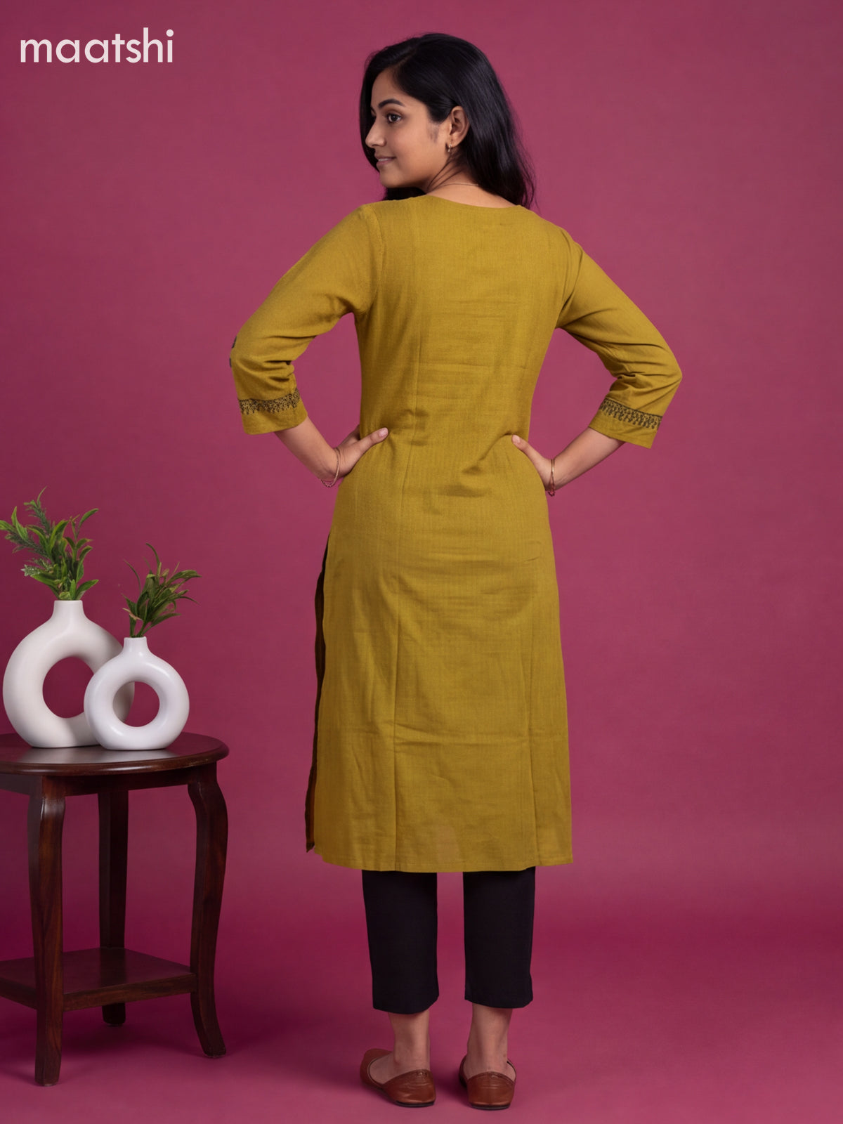 Mehandi Green Cotton Embroidery Work Straight Kurti