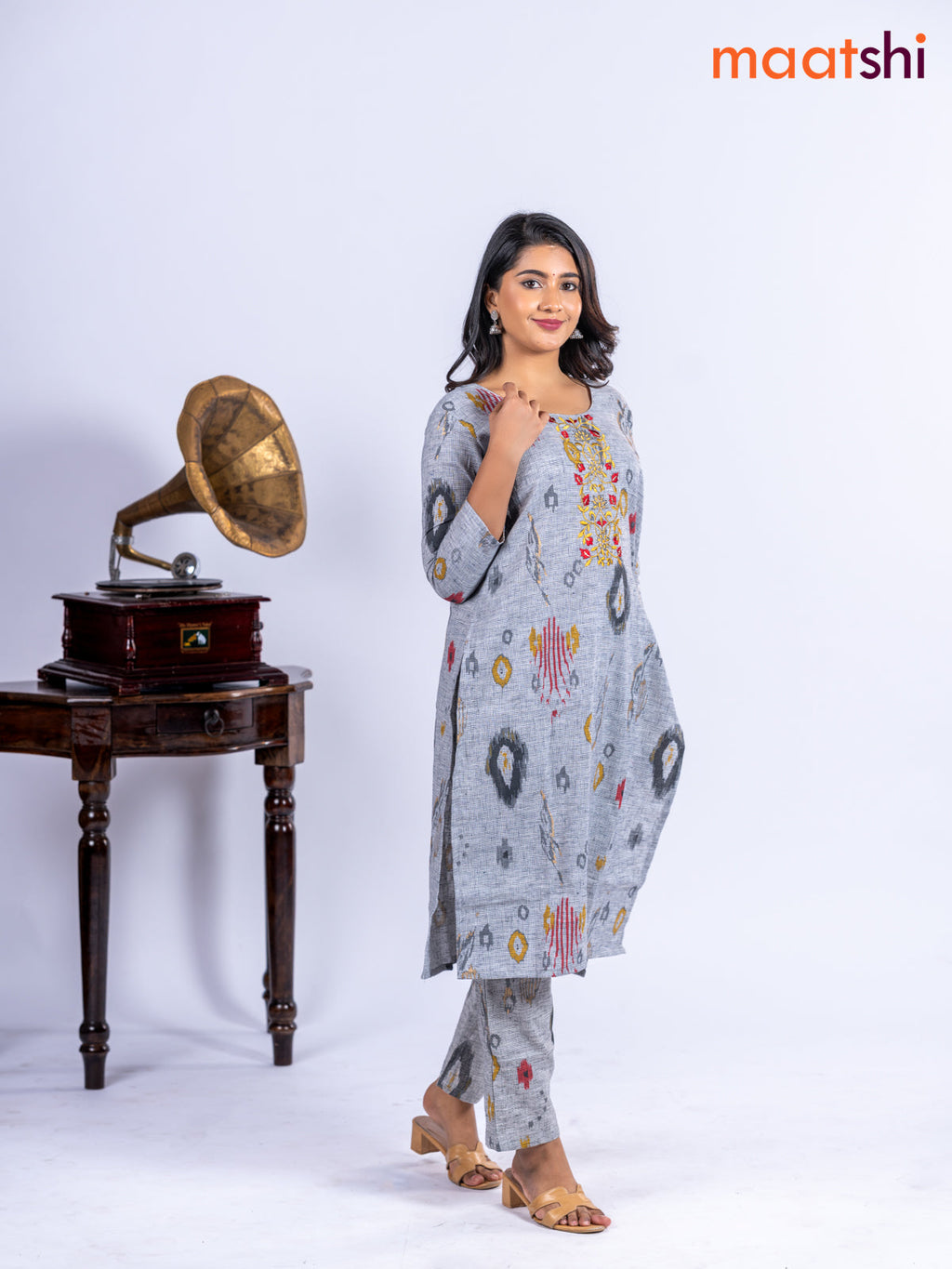 Cotton kurti set grey with allover ikat prints & embroidery work neck pattern and straight cut pant