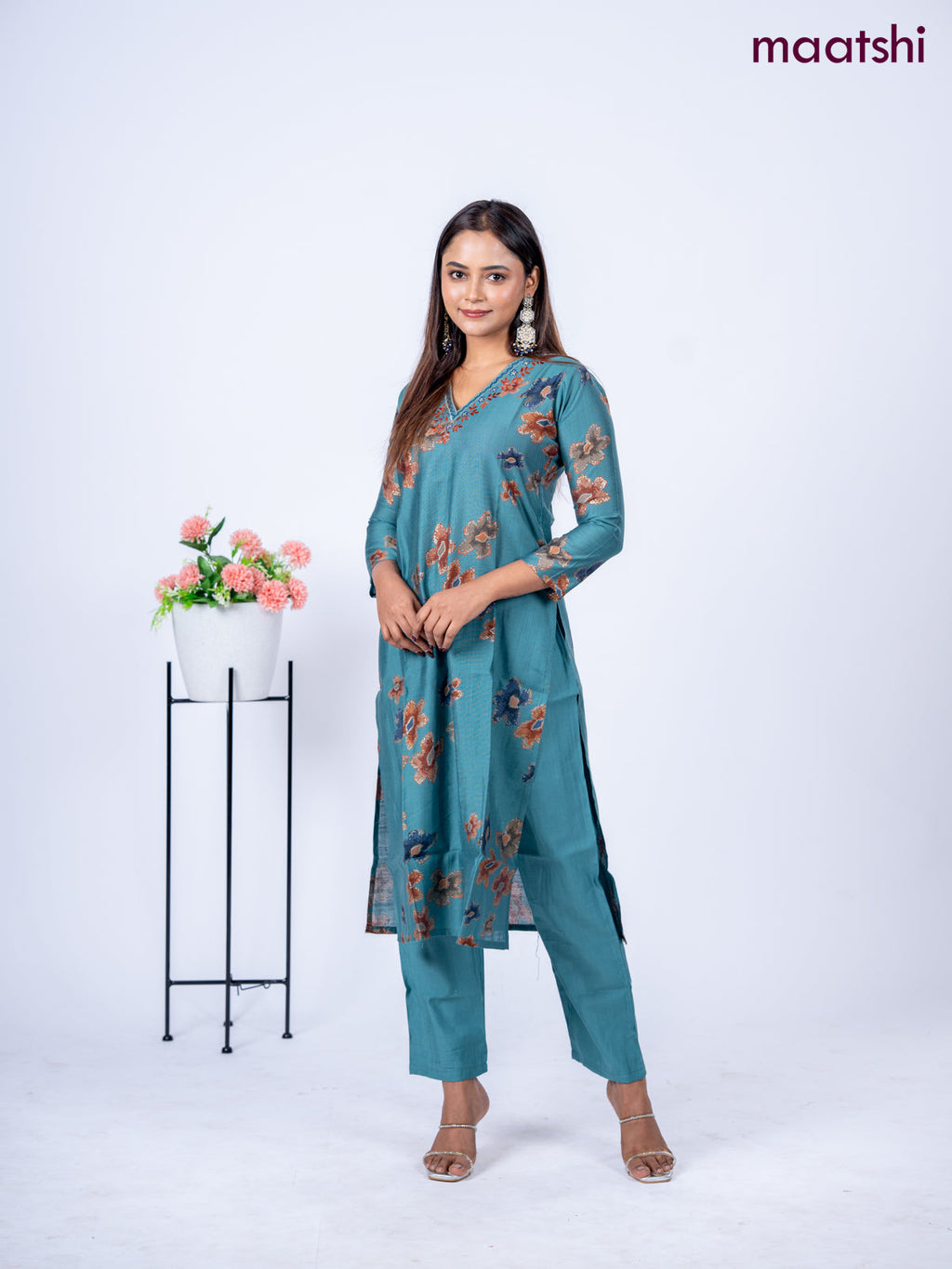 Rayon kurti set teal geen with allover prints & embroidery work v neck pattern and straight cut pant